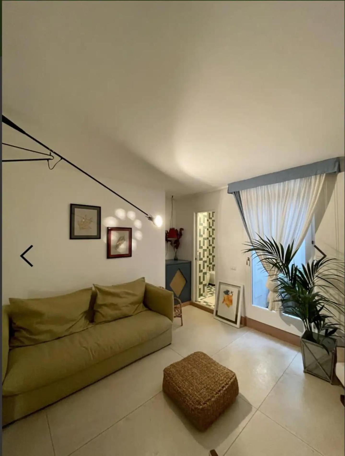 Apartment Garden At Palazzo Famularo *